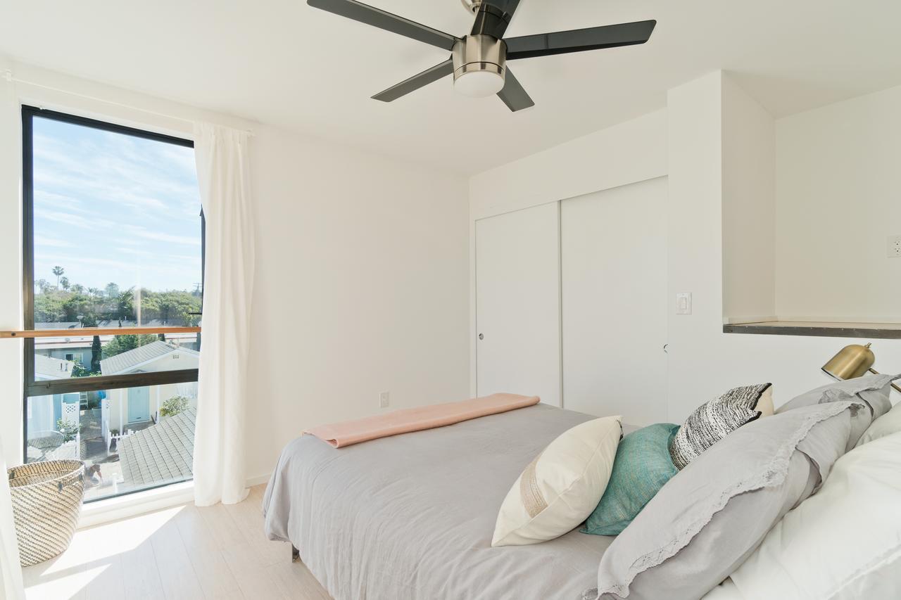 Modern Beach Home Steps To The Sand サンディエゴ エクステリア 写真
